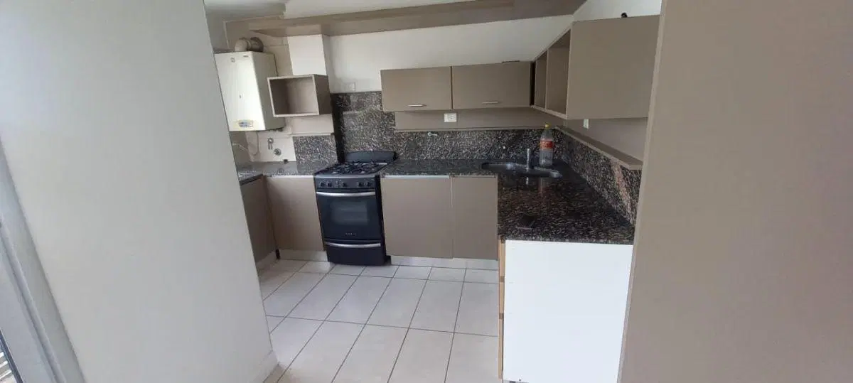 Departamento semipiso 4 Amb. con cochera En Alquiler En Monte Grande 4