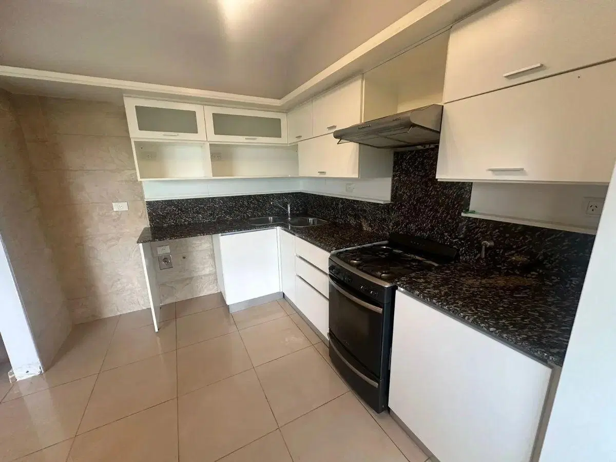 Departamento semipiso 4 Amb. con cochera En Alquiler En Monte Grande 5