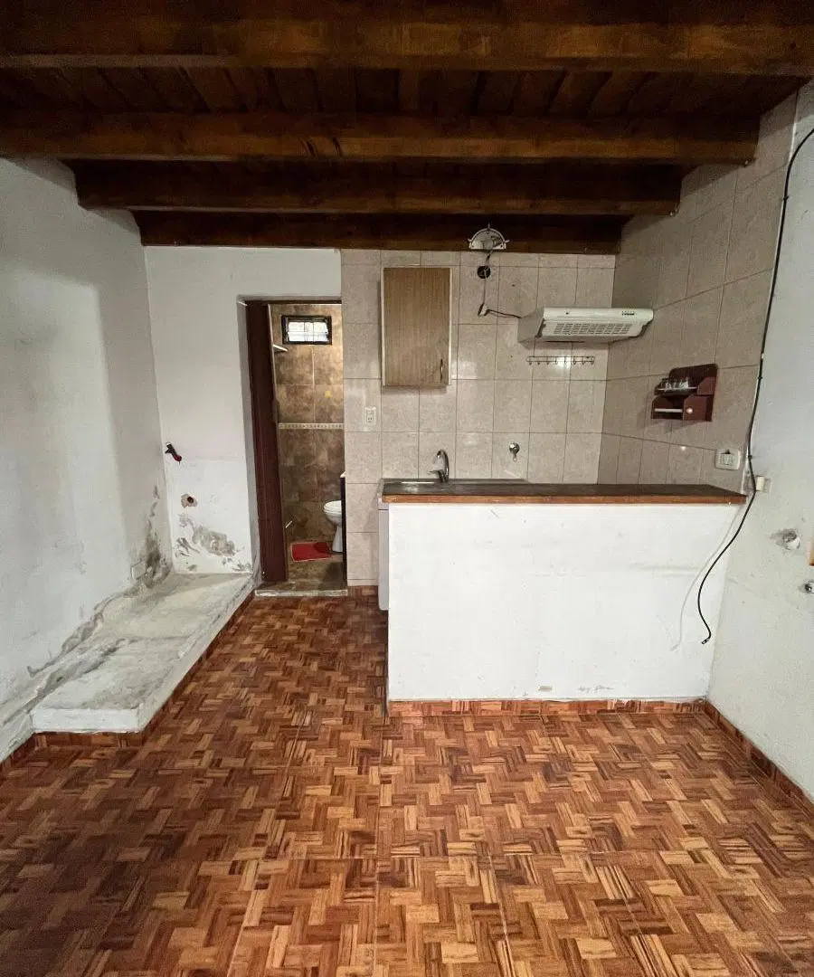 DEPARTAMENTO 2 AMBIENTES EN ALQUILER A METROS ESTACIÓN EZEIZA 5
