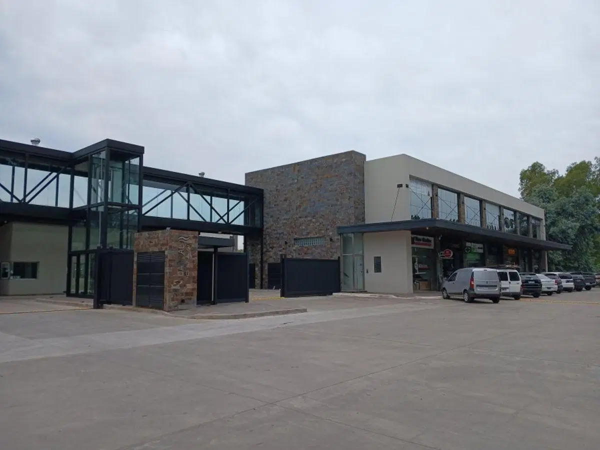 OFICINA DE 70 M2 EN ALQUILER EN COMPLEJO AYRES DE CANNING 1