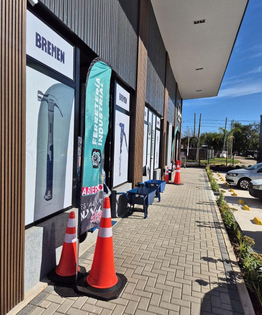 Foto de ALQUILER: LOCALES COMERCIALES Y GASTRONÓMICOS A ESTRENAR EN COMPLEJO, imagen 1
