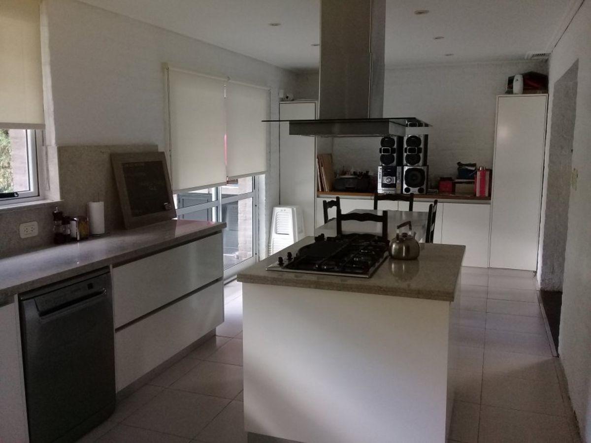 Foto de HERMOSA PROPIEDAD EN ECHEVERRIA DEL LAGO CANNING- VENTA / ALQUILER ANUAL, imagen 1