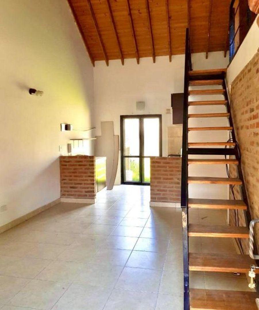 Foto de DÚPLEX DE 4 AMB. EN VENTA / ALQUILER EN CENTRO DE CANNING, imagen 5