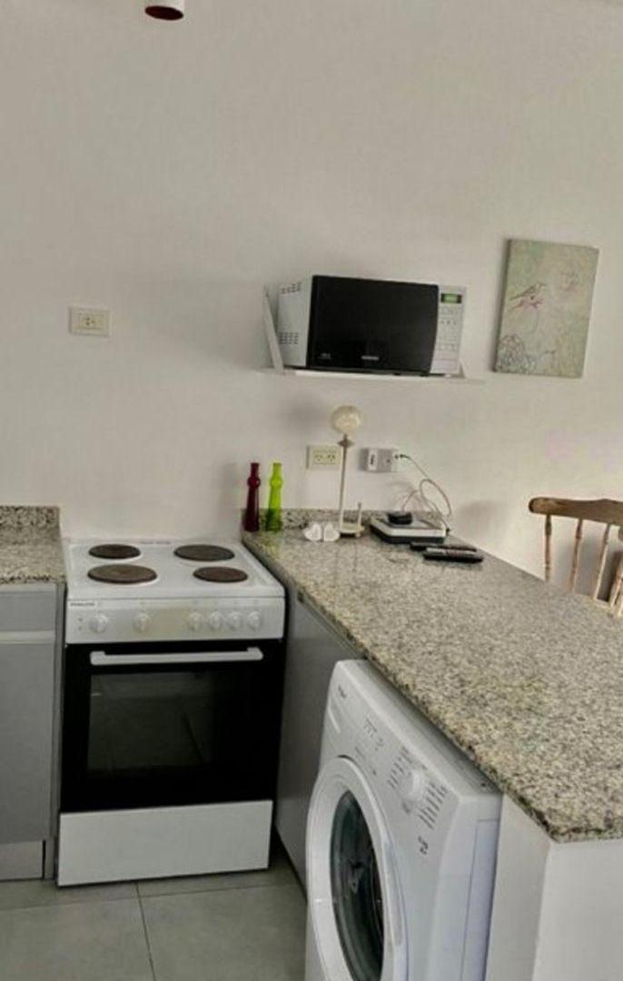 Foto de ALQUILER TEMPORAL. DEPTO DE 2 AMBIENTES EQUIPADO EN CONDOMINIO ESPACIO, imagen 2