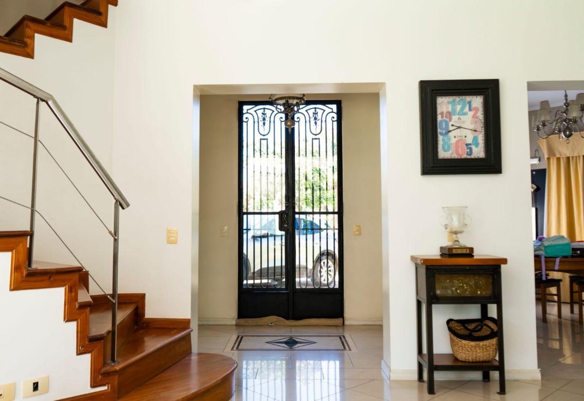 Foto de Hermosa Casa en Alquiler anual. Barrio Privado El Rocio - Canning, imagen 1