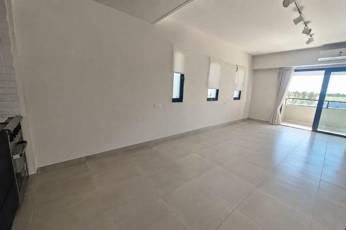 Foto de Departamento 2 Ambientes Con Terraza y quincho en alquiler. Condominio, imagen 2