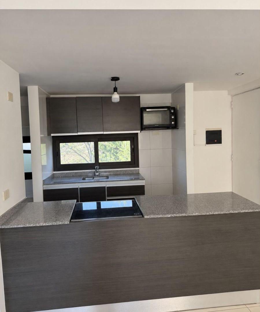 Foto de Departamento 3 ambientes en alquiler en condominio Las Cavas - Canning, imagen 2