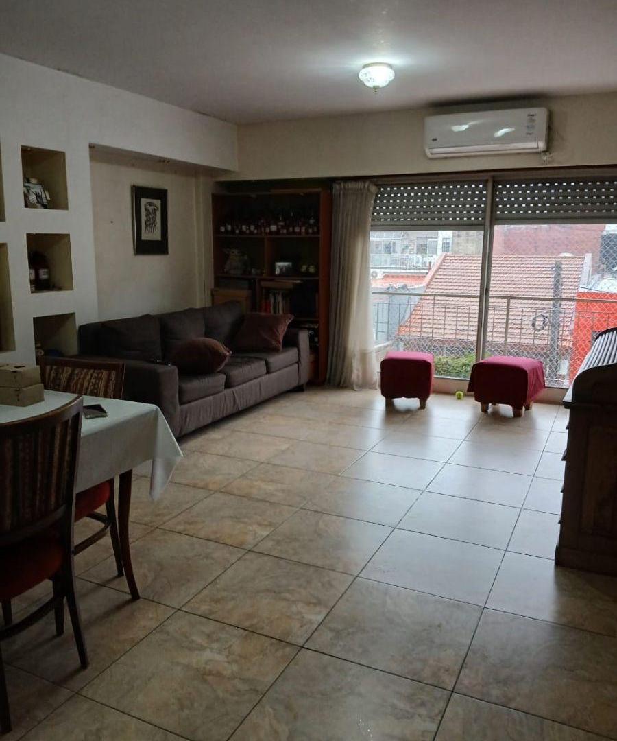 Foto de Alquiler - Departamento 4 ambientes en pleno centro de Monte Grande, imagen 3