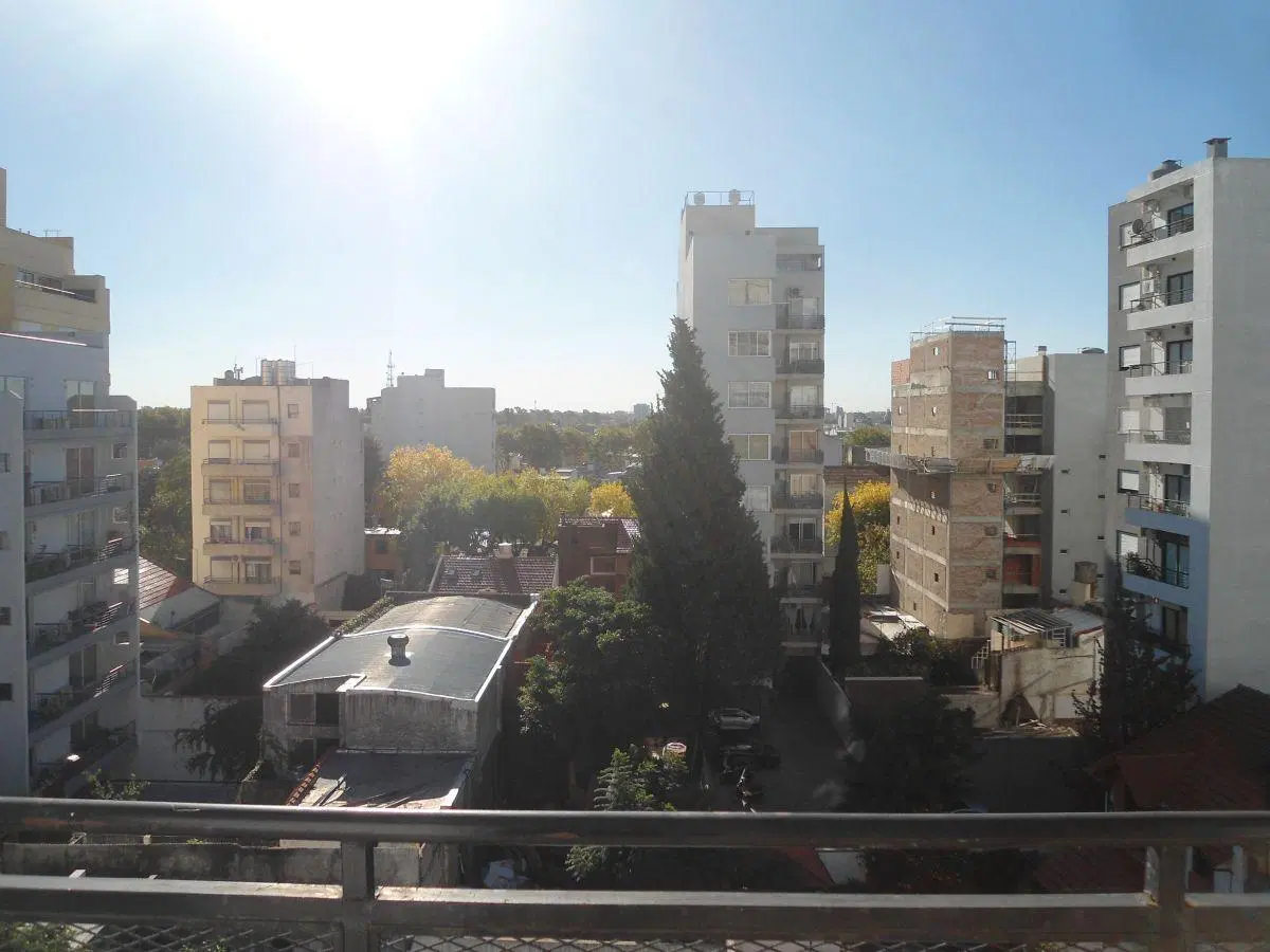 Departamento en alquiler de 2 AMB en Urquiza 5