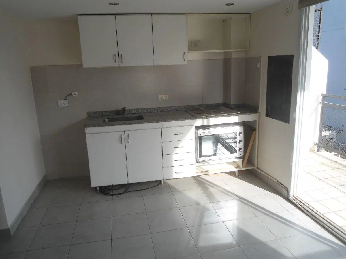 Departamento en alquiler de 2 AMB en Urquiza 3
