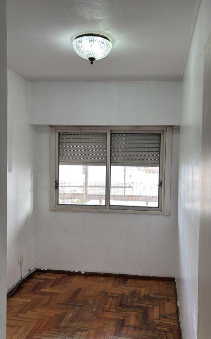 Foto de Departamento en Venta de 3 Ambientes al frente en Flores, imagen 5
