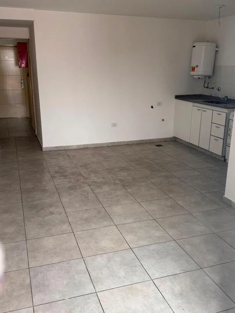 DEPARTAMENTO UN DORMITORIO - BALCARCE 300 5 2