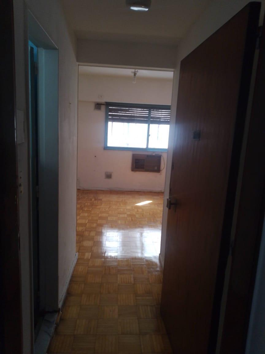 Exelente Monoambiente - Esmeralda Al 800 2