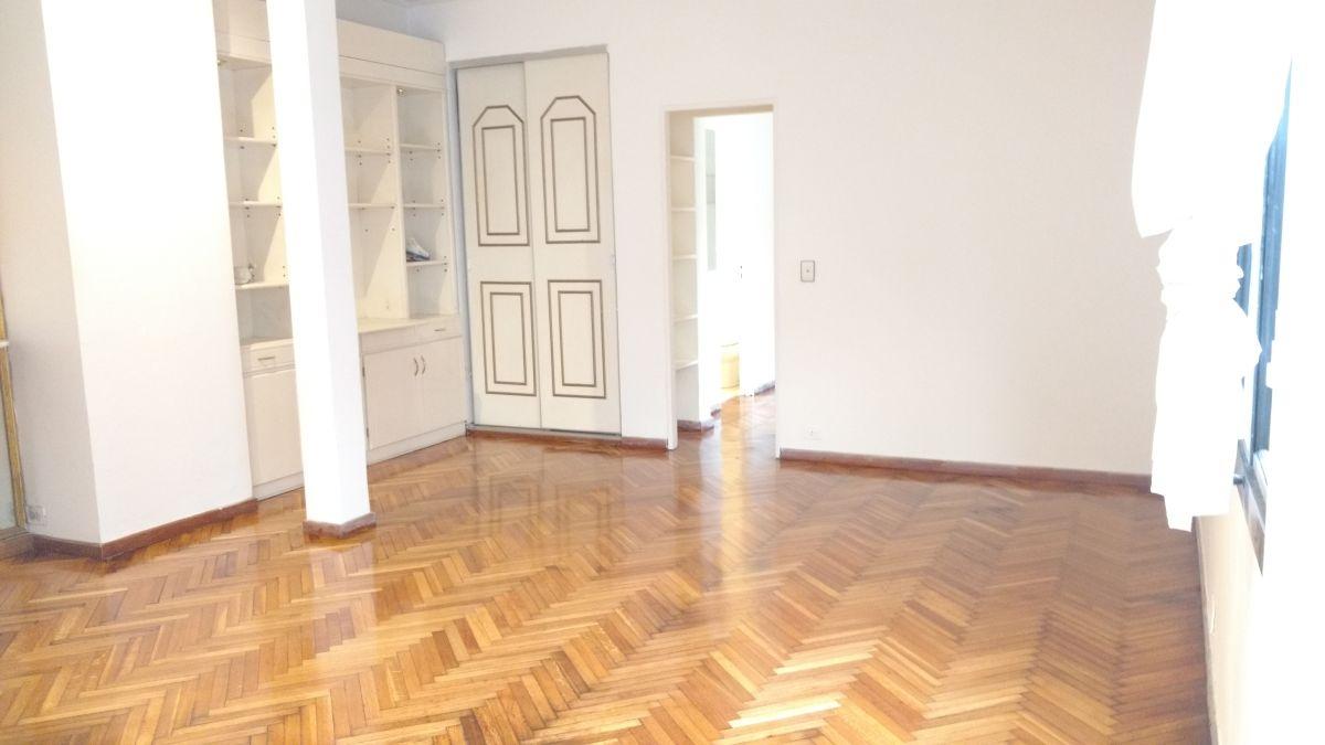 Foto de Amplio 2 amb con Terraza - Paraguay al 500 - Retiro, imagen 2