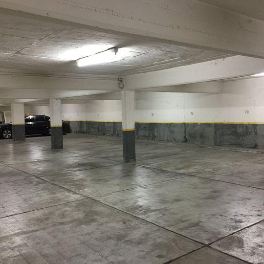 Foto de COCHERA CUBIERTA FIJA EN RAMOS MEJIA CENTRO Y FRENTE A LA PLAZA, imagen 2