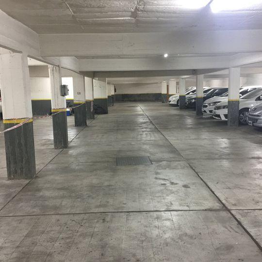 Foto de COCHERA CUBIERTA FIJA EN RAMOS MEJIA CENTRO Y FRENTE A LA PLAZA, imagen 5