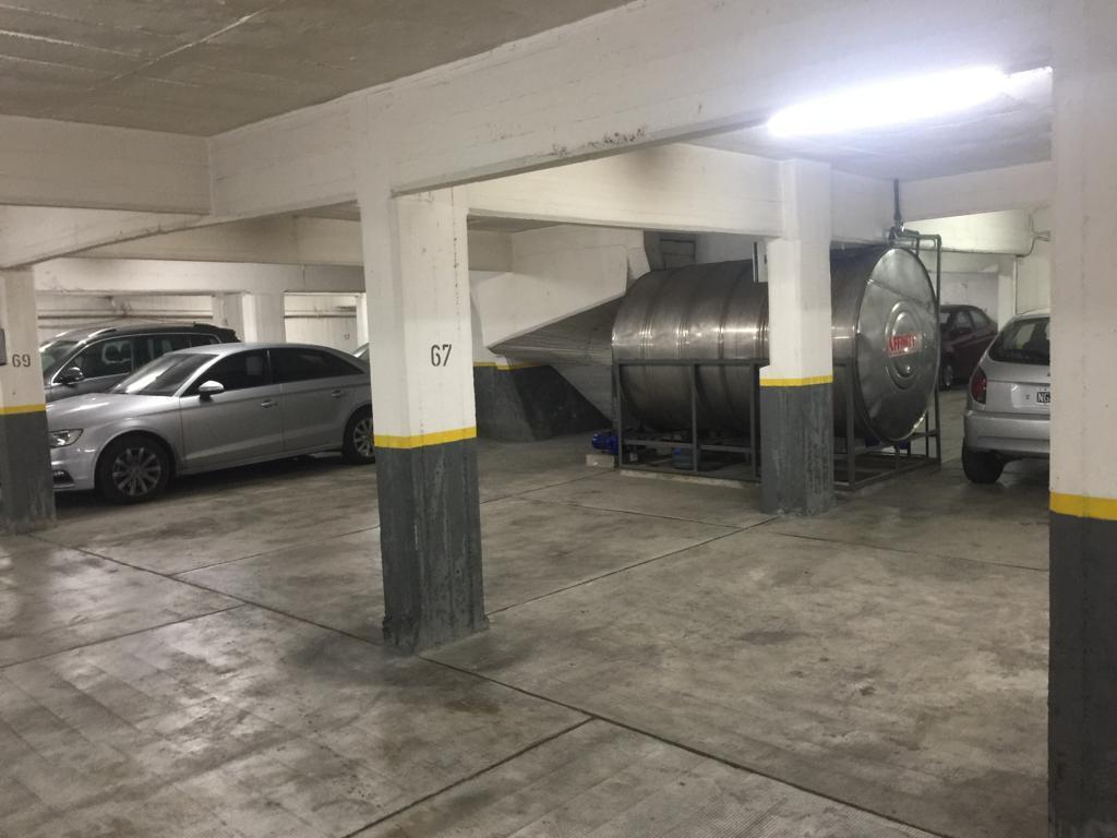Foto de COCHERA CUBIERTA FIJA EN RAMOS MEJIA CENTRO Y FRENTE A LA PLAZA, imagen 3