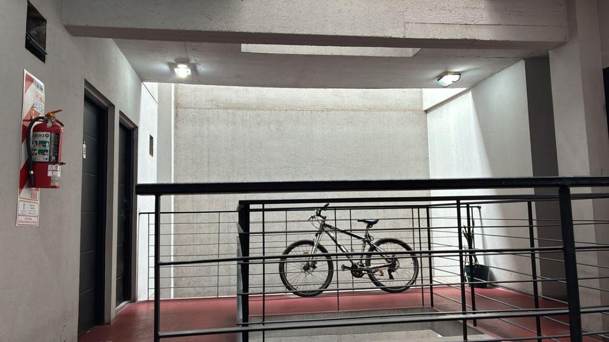 Foto de Departamento Monoambiente en Alquiler en Avellaneda, imagen 3