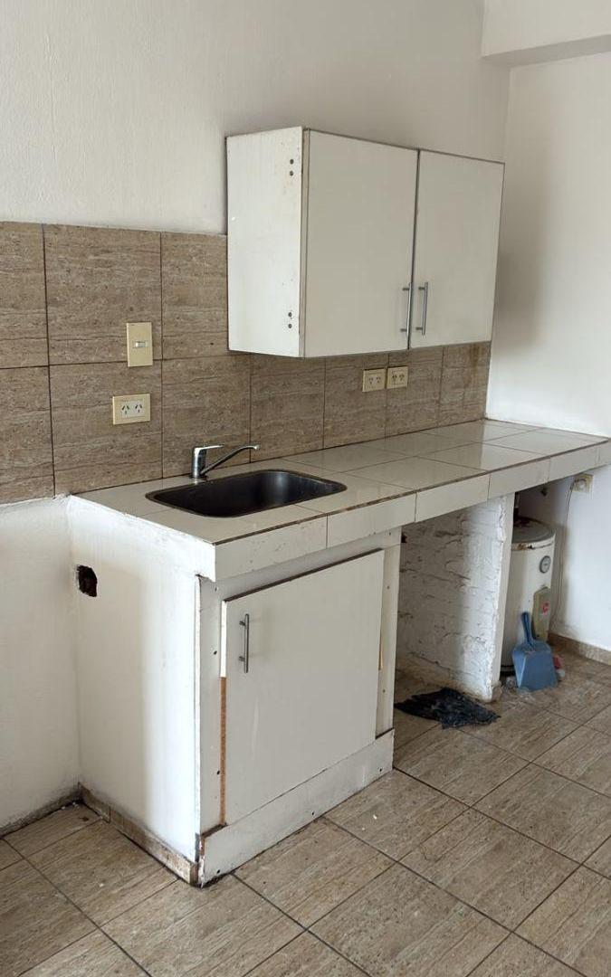Foto de Departamento Monoambiente en Alquiler en Avellaneda, imagen 5