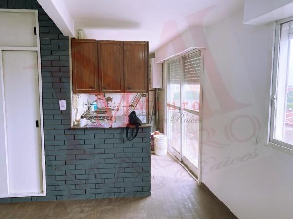 Oportunidad Departamento 2 ambientes Balcon u$s58000 a Reciclar