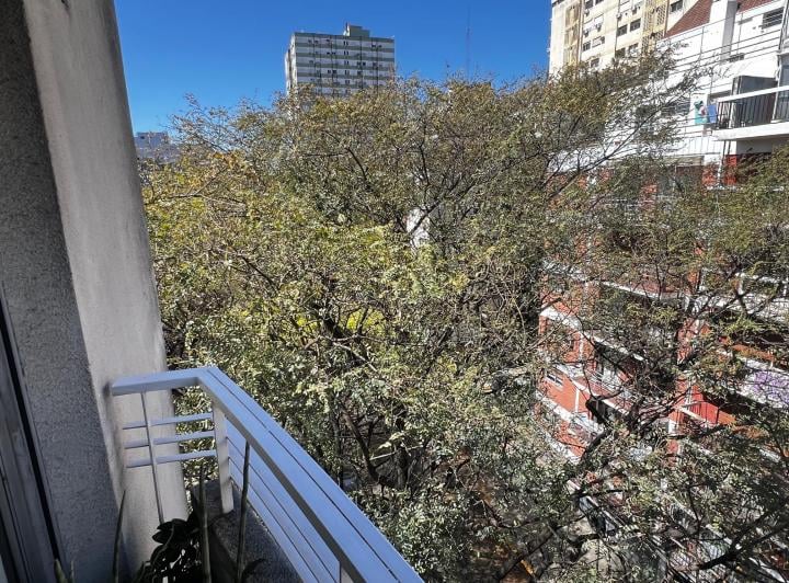 Alquiler Caballito Semipiso 2 amb + Balcón + Amoblado + $700.000 + Exp: $200.000 4