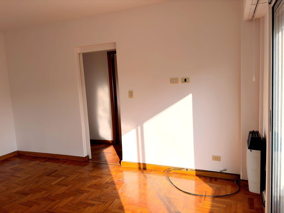 Almagro u$s125.000 cerca Subte Depto 3 amb 4to Piso Contrafrente Balcón Cocina Comedor