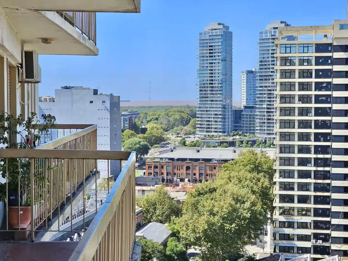 Oportunidad ! Apto Crédito - San Telmo – Departamento 3 ambientes Piso 14 Balcón – Vista Panorámica 2