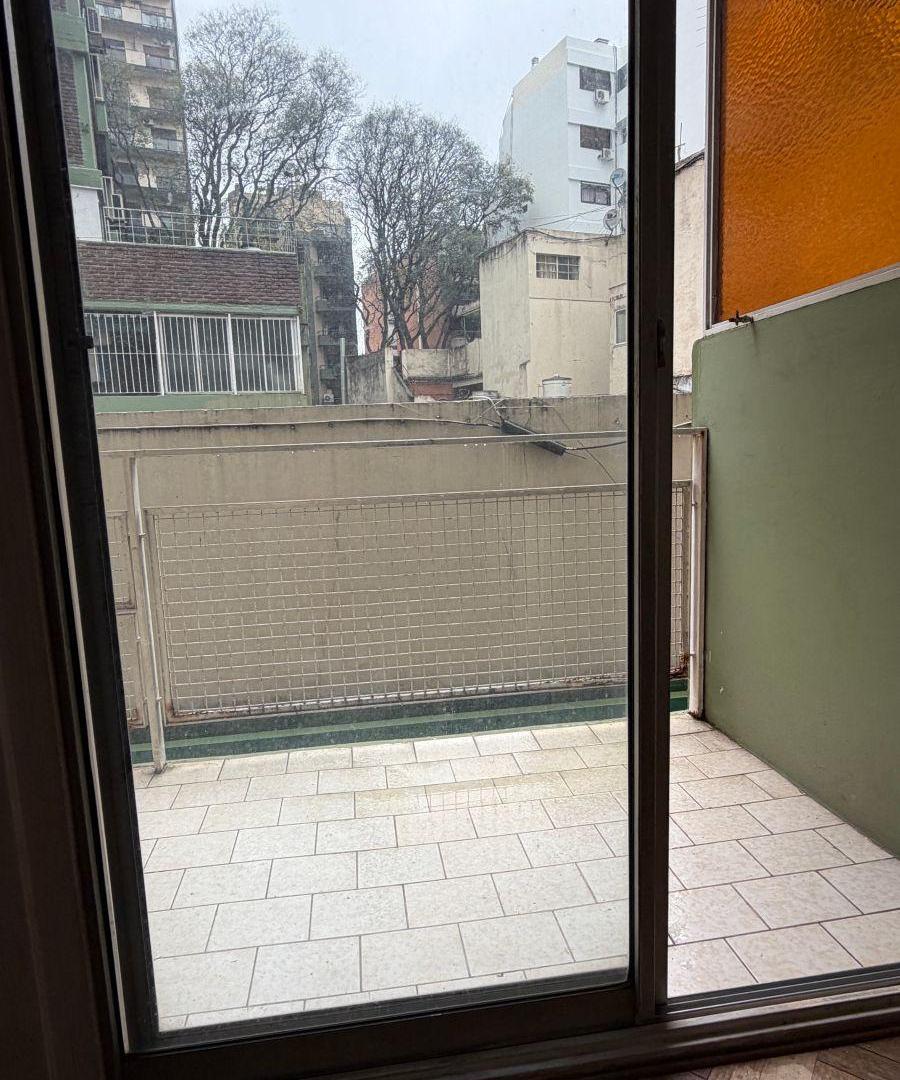 Foto de Alquiler Caballito $750.000 Exp:$143.168 - Depto 2 amb con Balcón Lavad, imagen 4