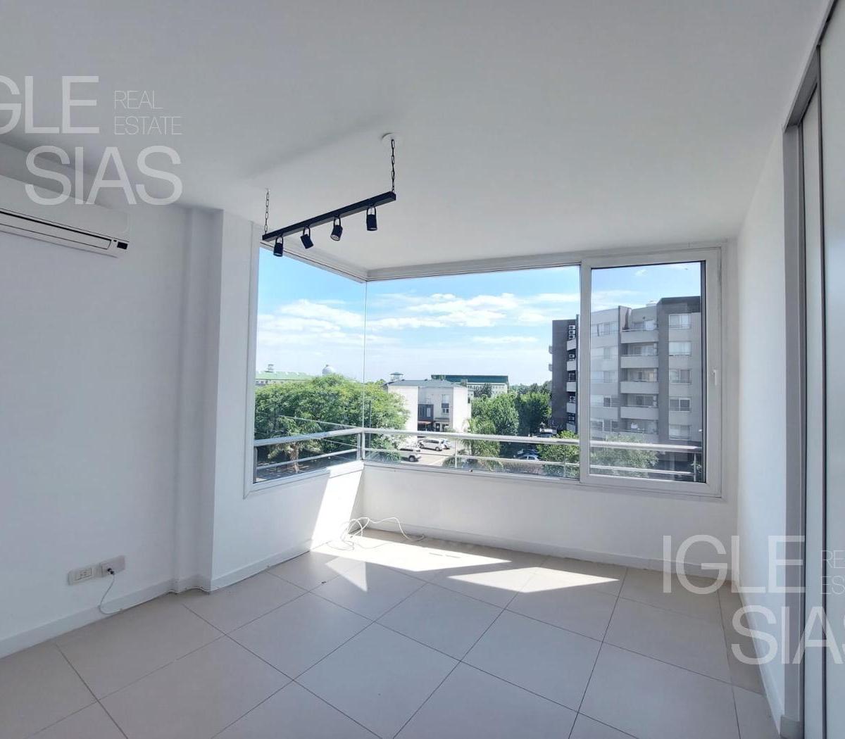 Venta Departamento Tres Ambientes del Lago Condominium, El Palmar. 1