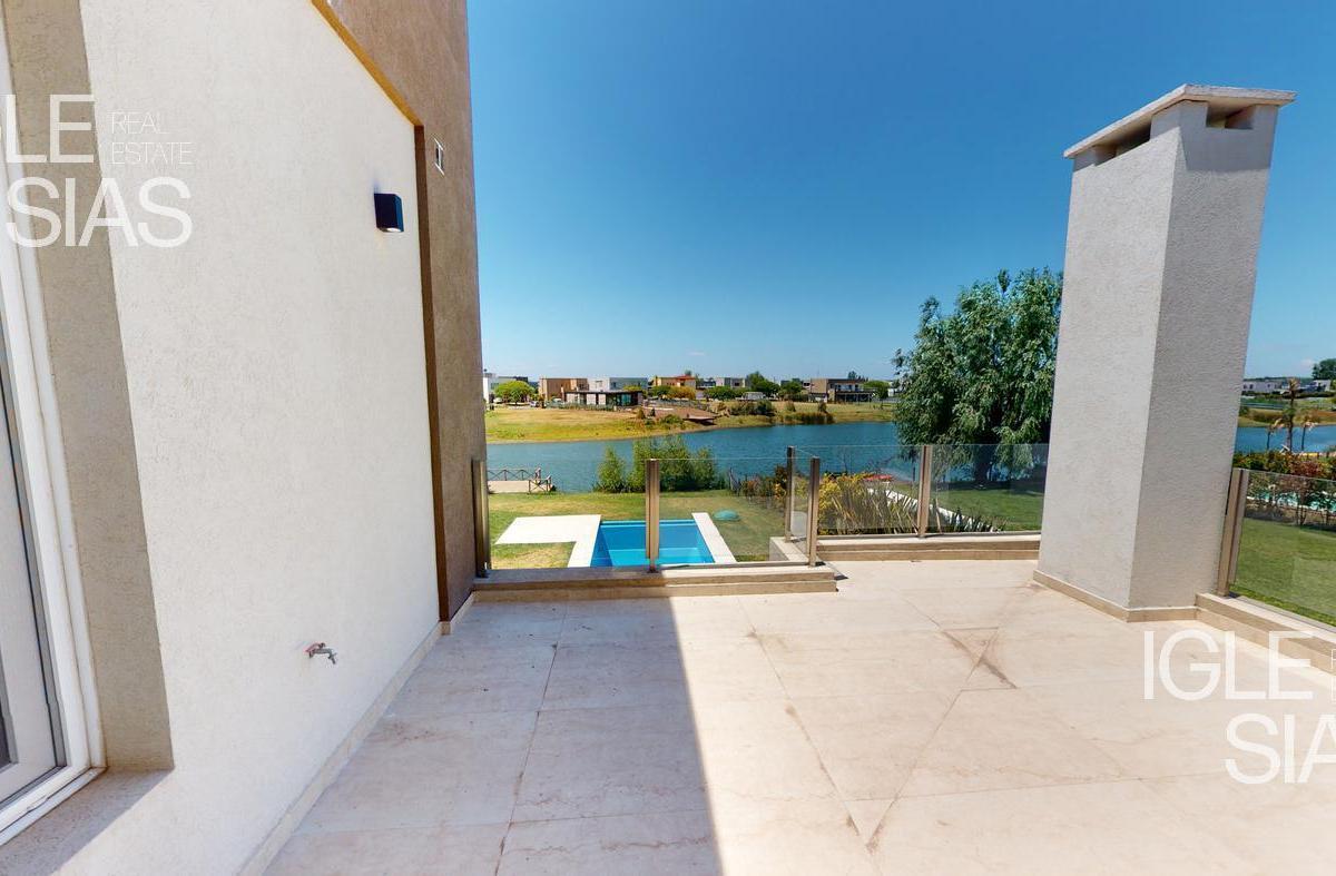 Casa Al Lago en Venta 4 Dorm. Barrio El Canton Norte, Escobar 1