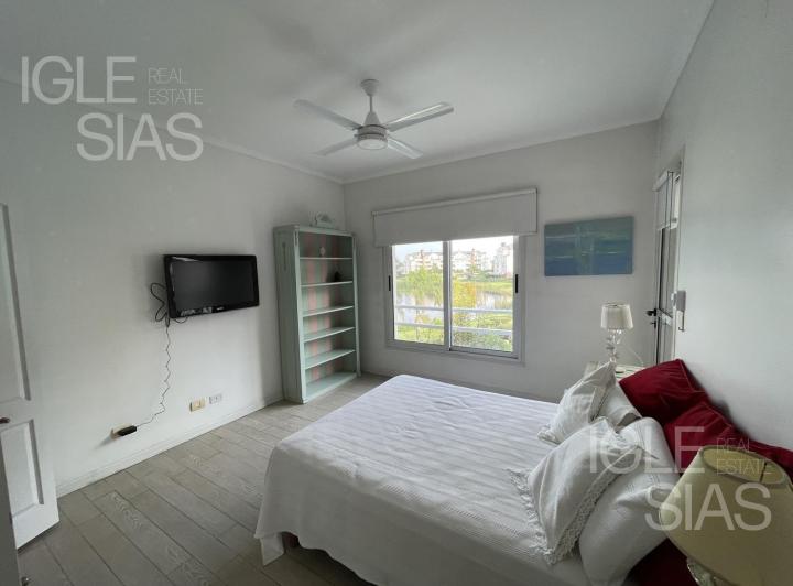 Departamento en venta con una vista soñada, 3 ambientes Condominios de la Bahía Portezuelo 4