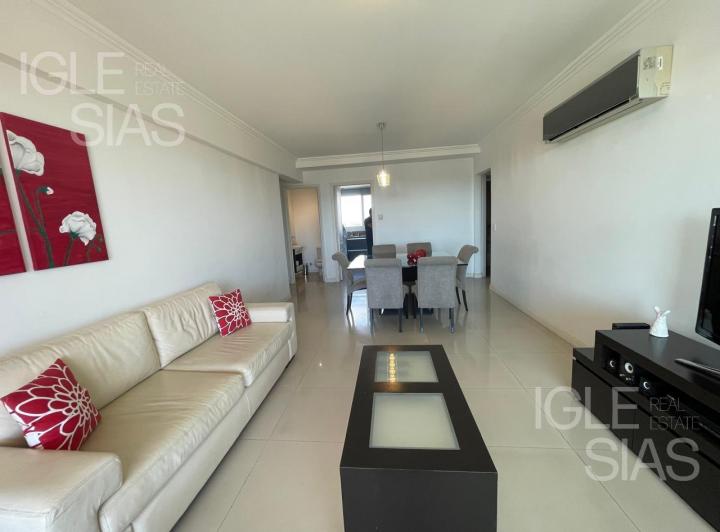 Departamento en alquiler al río en Miradores de la Bahía, Nordelta 3