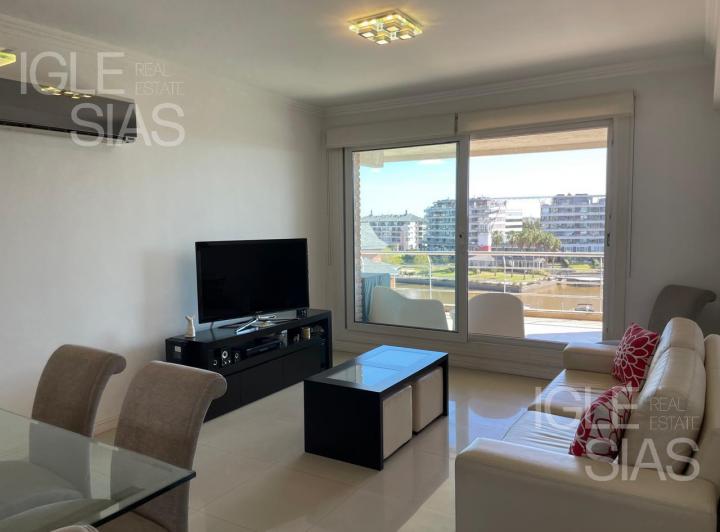 Departamento en alquiler al río en Miradores de la Bahía, Nordelta 4