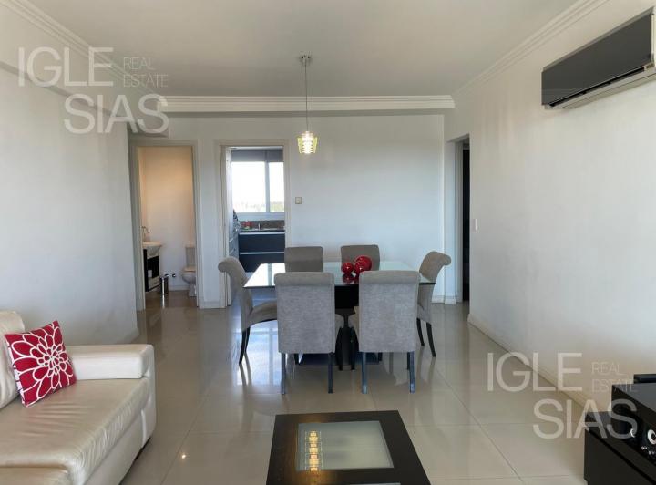 Departamento en alquiler al río en Miradores de la Bahía, Nordelta 1
