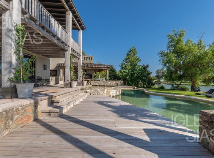 Casa en alquiler al lago central en Los Castores, Nordelta 5