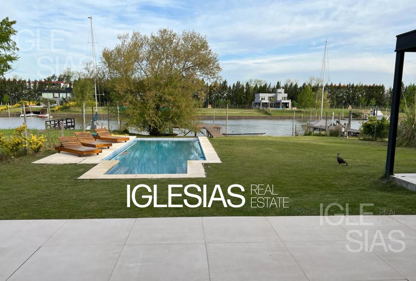 Casa en venta al  río en San Juan, Villanueva