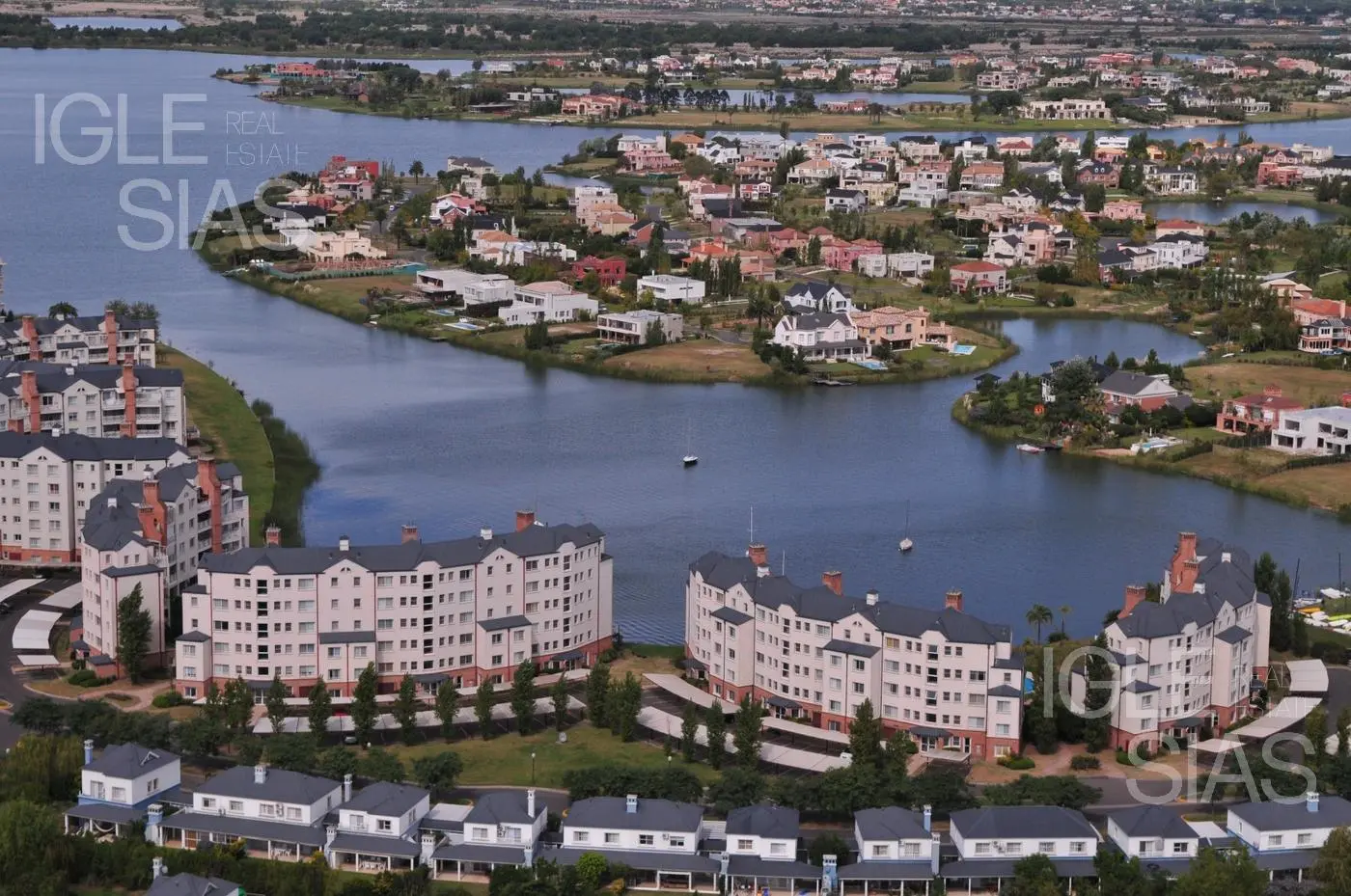 Terreno en venta  al  lago, en Silvestre, Nordelta 5