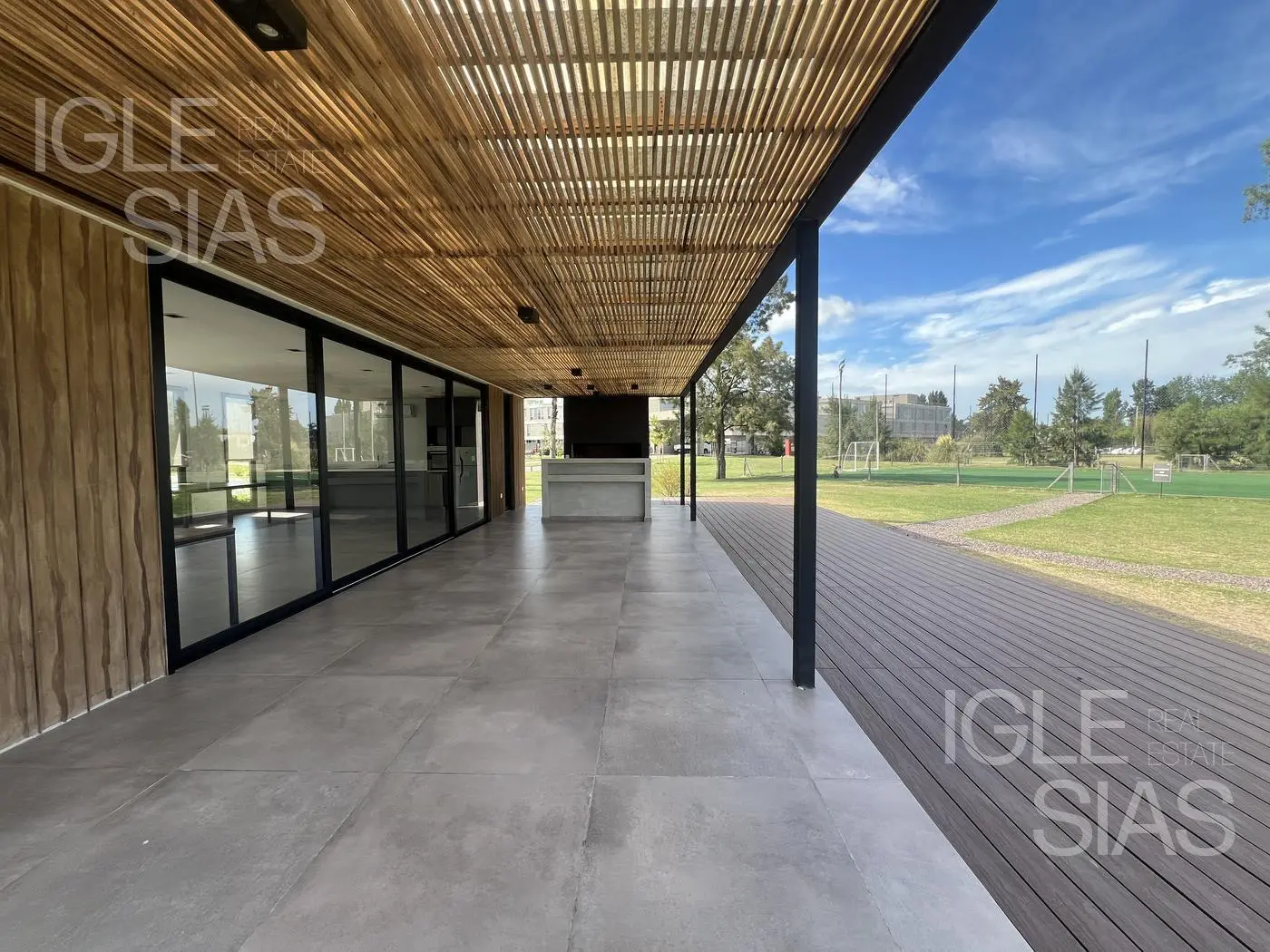 Casa en venta al lago en Laguna Grande, Villanueva 3