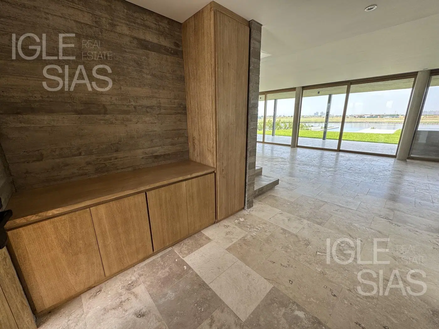 Casa en venta al lago en Los Puentes, Nordelta 2