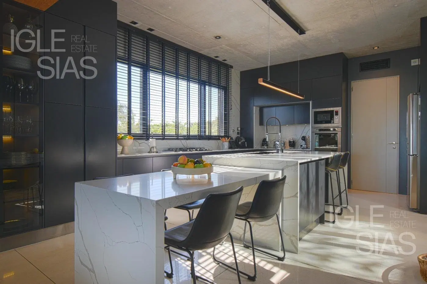 Casa en venta al lago en El Golf, Nordelta 2
