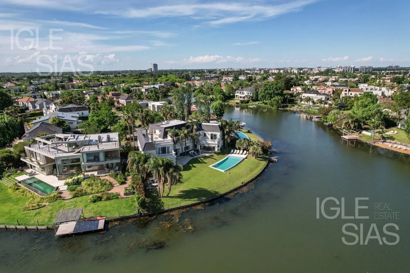 Casa en venta al lago, en Los Castores, Nordelta 3