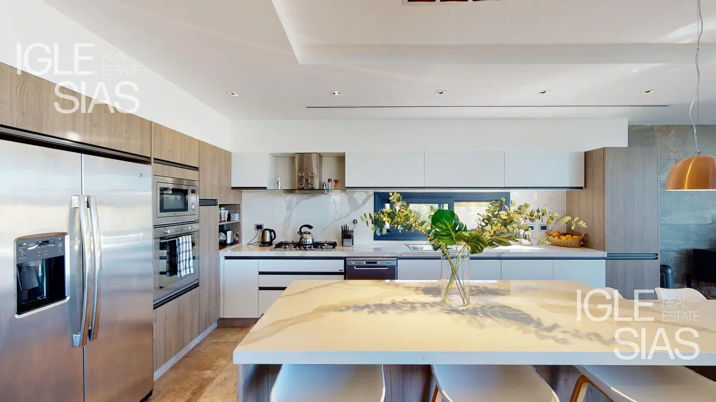Casa en venta al río en El Yacht, Nordelta 5