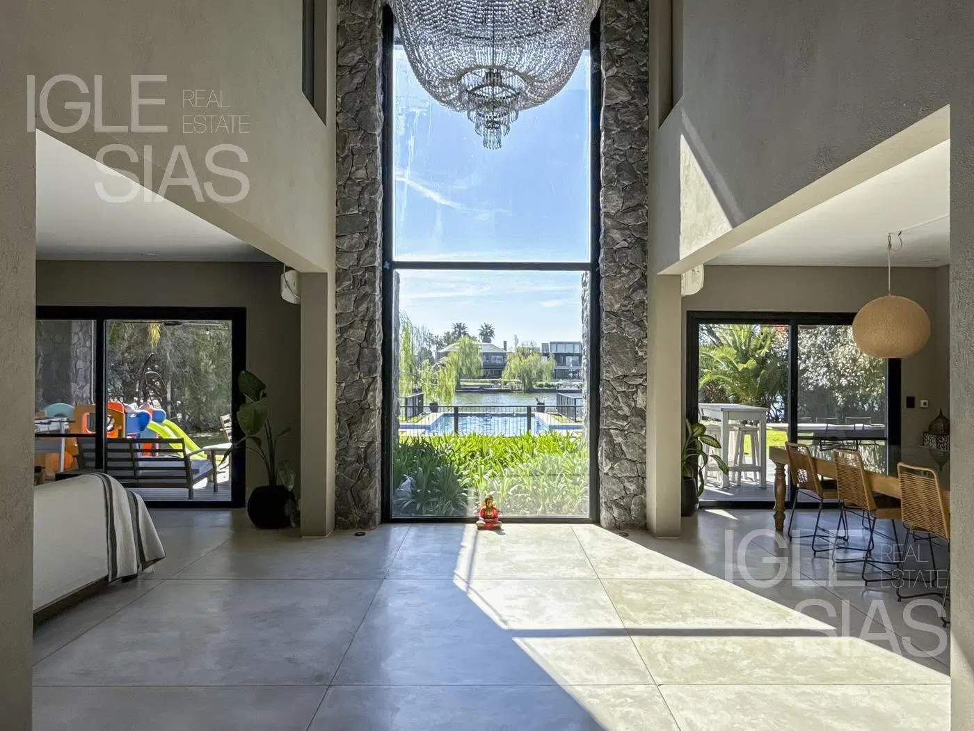 Casa en venta al lago en Los Castores, Nordelta 3