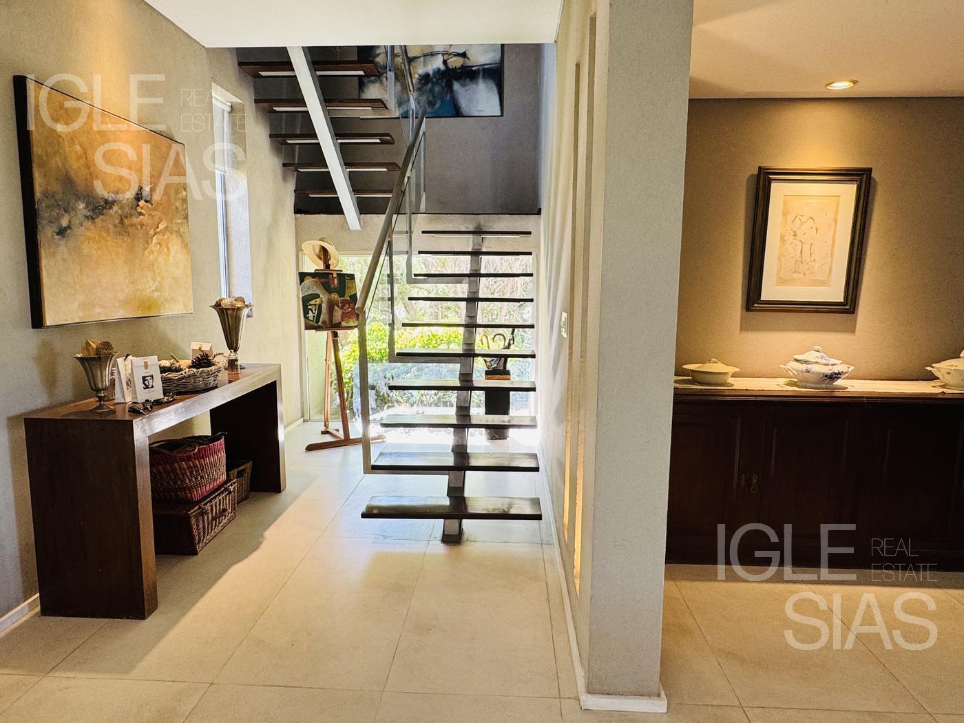 Casa en venta al lago en Los Alisos, Nordelta