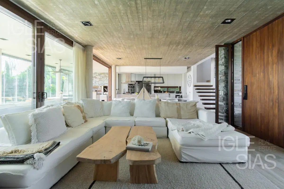 Casa en venta al lago en Las Tipas, Nordelta 2