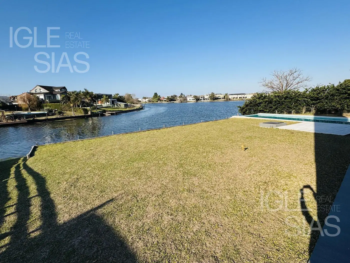 Casa a estrenar al lago en alquiler en Cabos del Lago 2