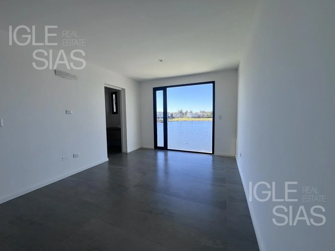 Casa en venta y alquiler a la laguna en Santa Ana, Villanueva 4