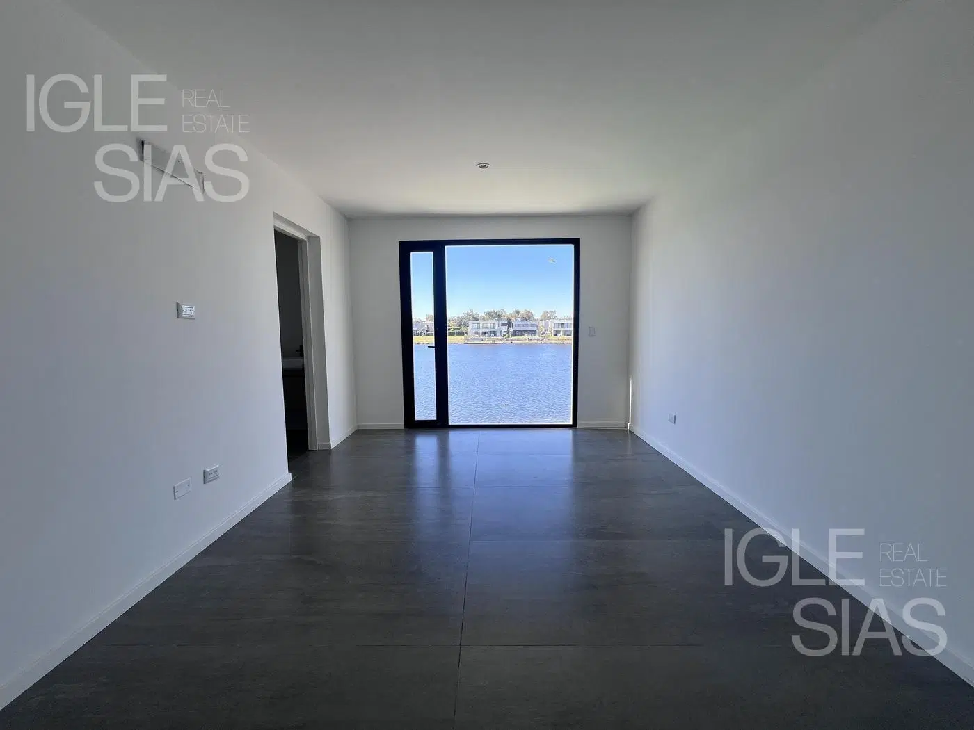 Casa en venta y alquiler a la laguna en Santa Ana, Villanueva 5