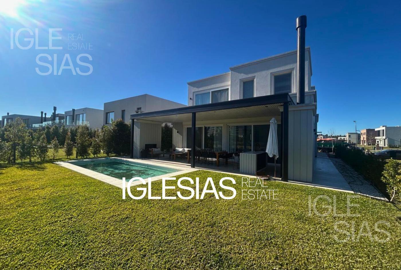 Casa en venta en Carpinchos, Nordelta