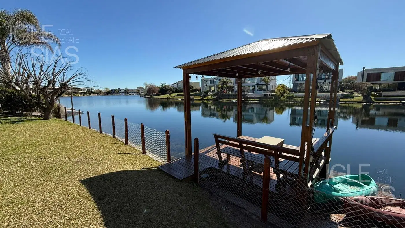 Casa al lago en alquiler temporario en Los Lagos, Nordelta 5